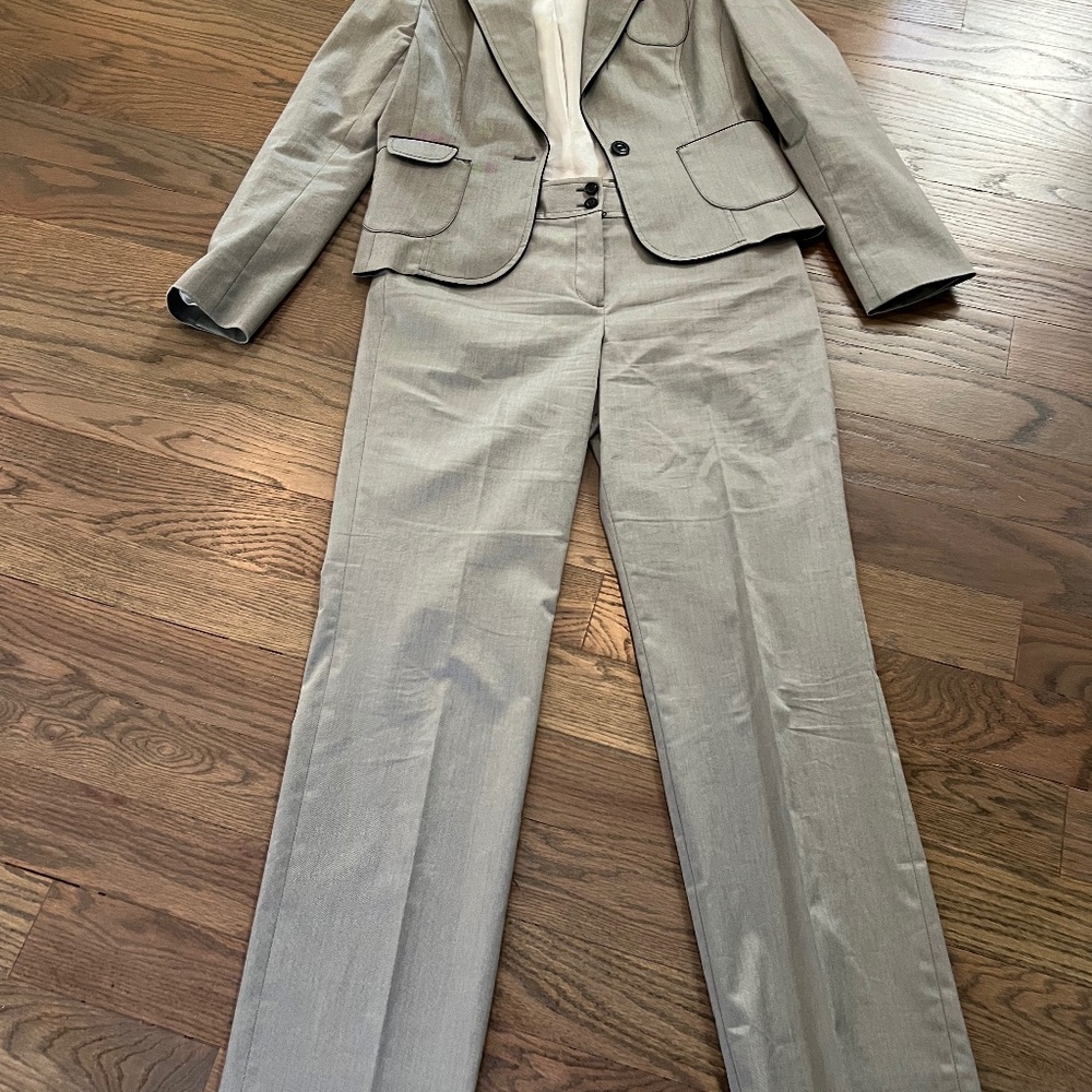 Ann Taylor Loft 2-Piece Pant Suit
